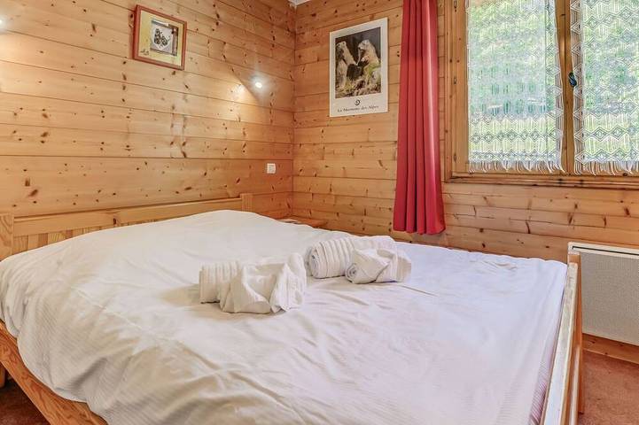 Geräumiges Chalet in Champagny en Vanoise, 10 Pers, WLAN, Parkplatz in Champagny-en-Vanoise, Vanoise-Massiv
