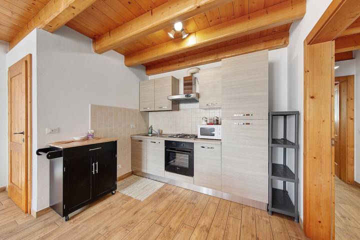 Entire apartment, Apartment 'Caterina' with Mountain View and Private Terrace in Pieve di Cadore, Eastern Dolomites