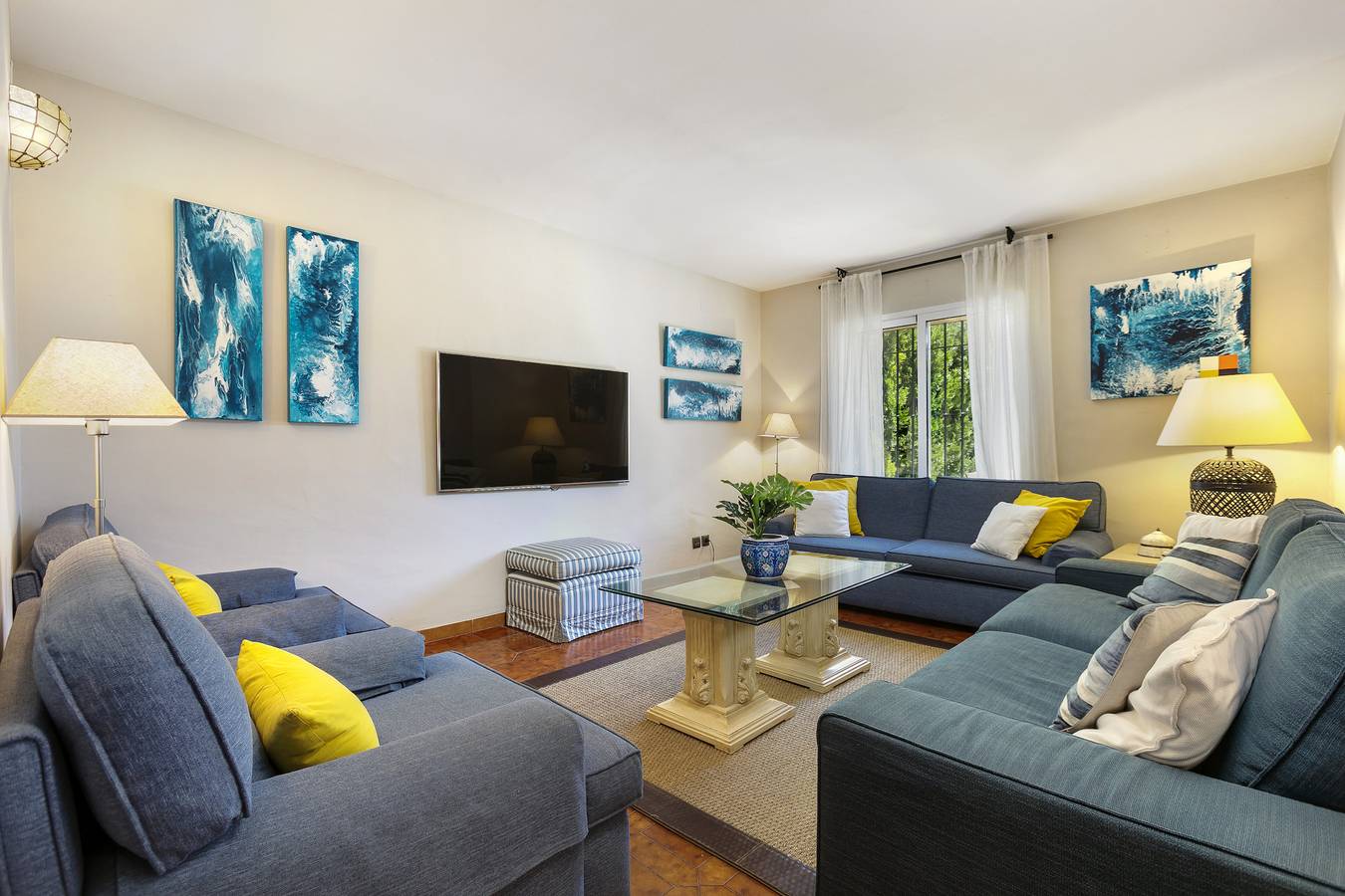 Feriehus for 10 personer med hage in Marbella West, Marbella