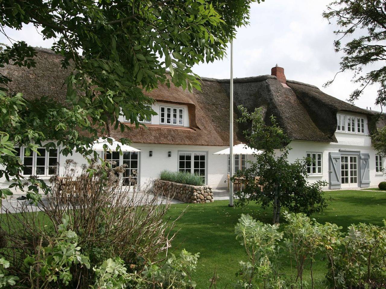 Kapitänshaus Ost - „Erleben Sie luxuriöse Erholung im Kapitänshaus Ost – Ihr Traumurlaub!“ in Oldsum, Föhr