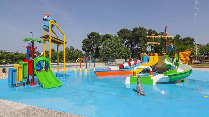 Ferienhaus für 5 Personen, mit Kinderpool und Balkon sowie Pool, mit Haustier - 1