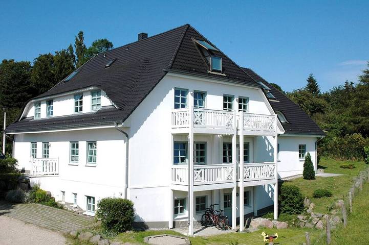 Holiday apartment for 3 people, with garden and sauna as well as pool and balcony - 1