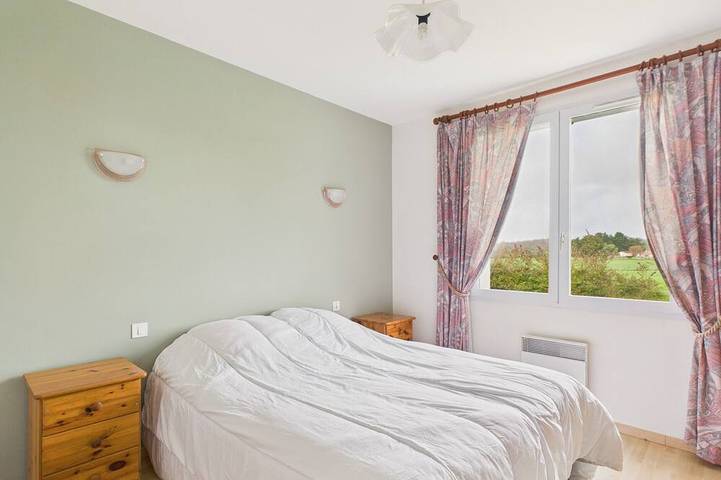 Gîte pour 6 personnes, avec piscine ainsi que terrasse et jardin à Commequiers - 2