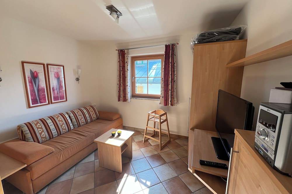 Ganze Wohnung, Ferienwohnung Simone im Ski- und Wanderparadies Königsleiten / Zillertal, in Königsleiten, Kitzbüheler Alpen