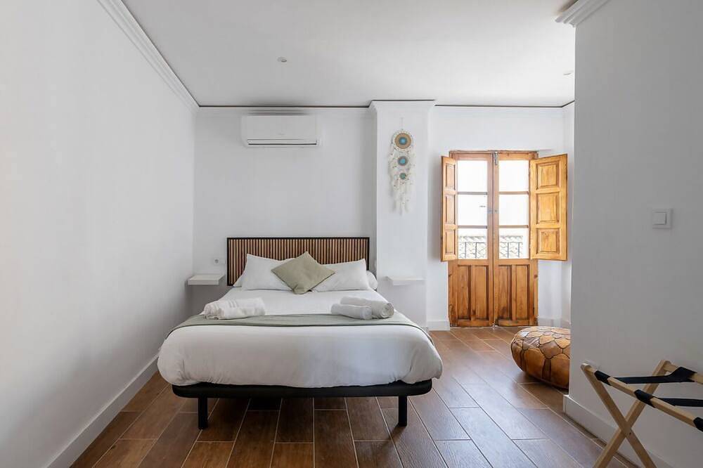 Nazarí Villa at the foot of the Alhambra in Realejo-San Matías, Granada