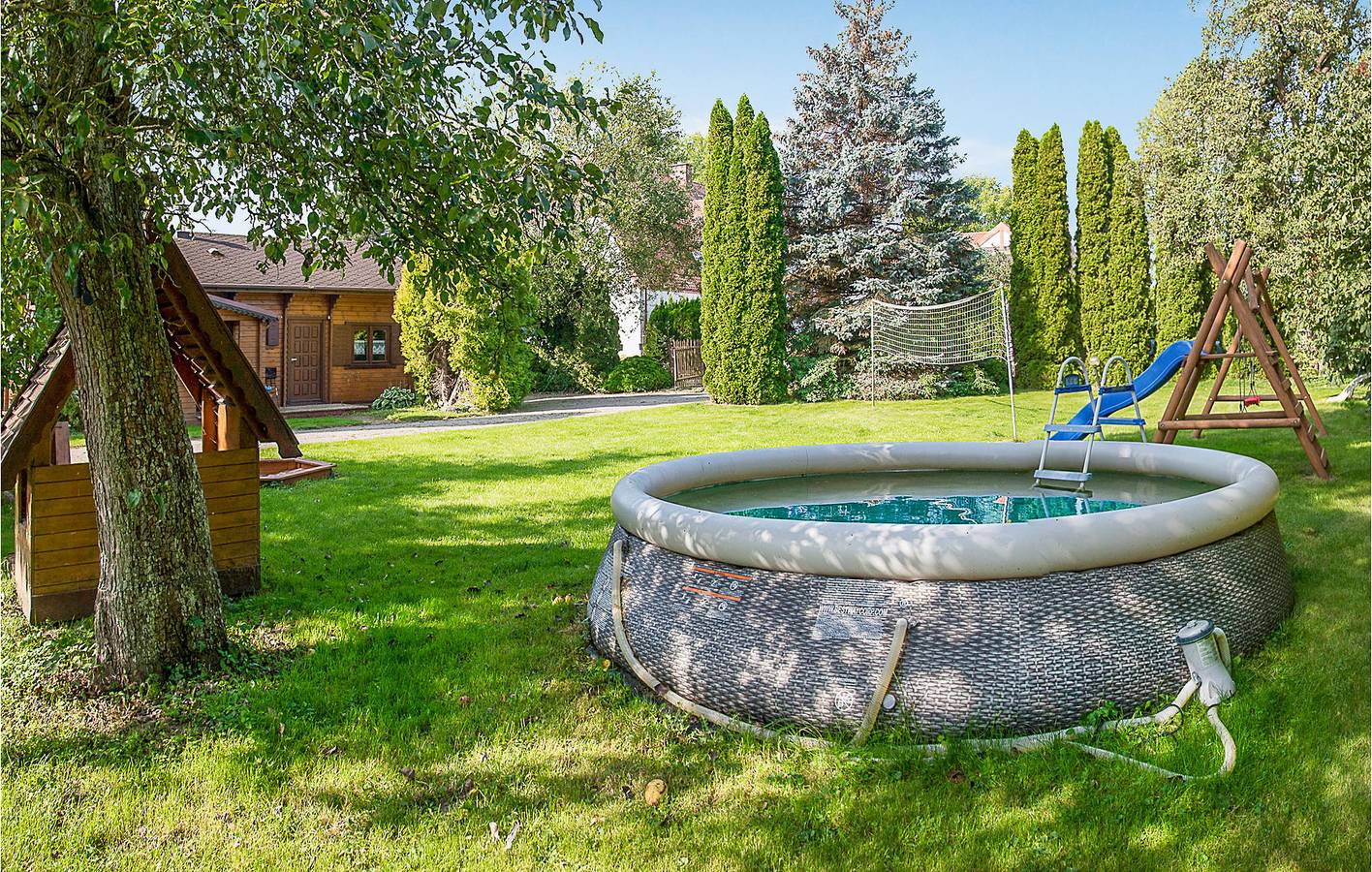 Ferienhaus für 8 Personen mit Terrasse in Mielno, Powiat Koszaliński