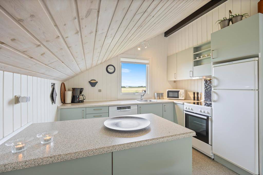 Autentisk sommerhus i Søndervig på fredfyldt naturgrund in Søndervig, Holmsland Klit