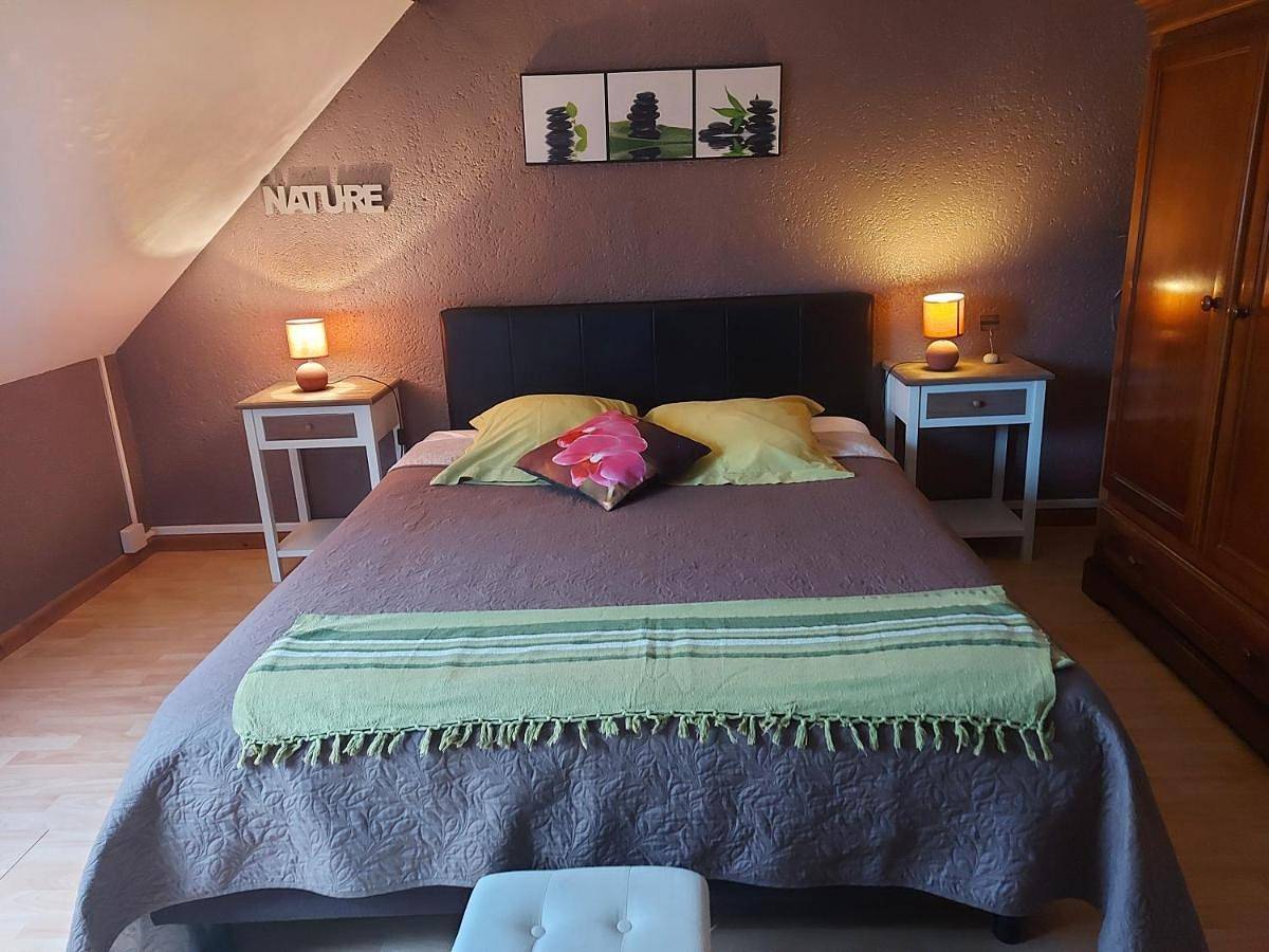 Standard Double Room in Gevry, Jura