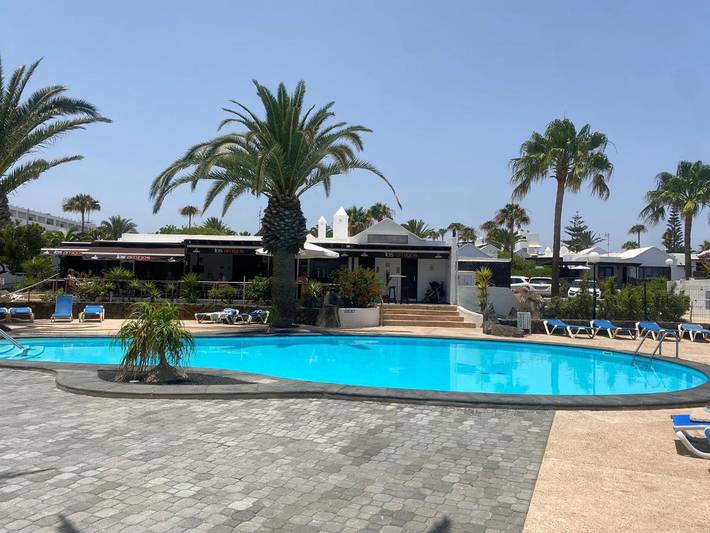 Bungalow para 4 personas, con Terraza y Jardín además de Piscina para niños y Piscina en Costa Teguise