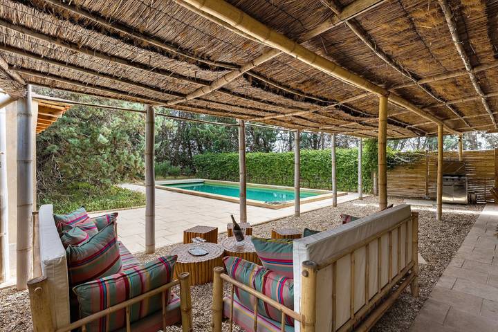 Casa rural 'Mas Saint Joseph' con piscina privada, terraza privada y Wi-Fi in Meynes, Region de Nimes