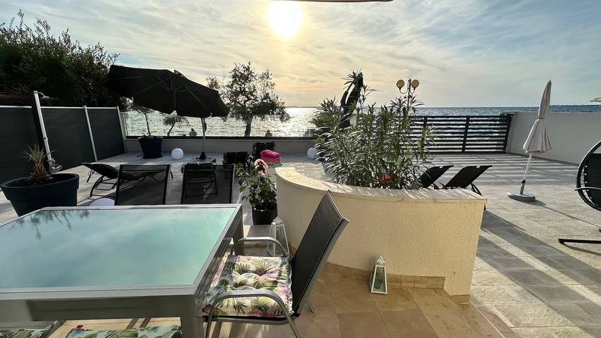 Ferienwohnung für 4 Personen, mit Garten in Zadar (Kommun) - 2