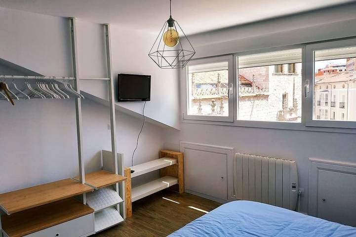 Ganze Wohnung, Mía Suites I - Centro Histórico - Parking & Wifi Free in Burgos, Burgos Provinz