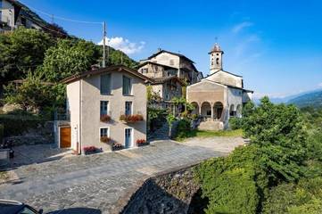 Location de vacances pour 2 personnes, avec terrasse et vue à Sondrio