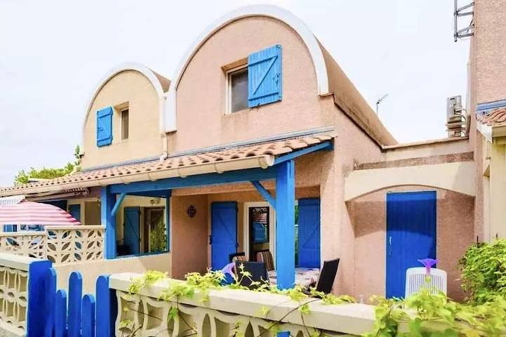 Villa pour 6 personnes, avec terrasse et piscine à Gruissan