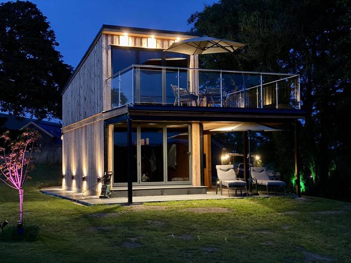 Chalet for 2 people, with hot tub and balcony - 1