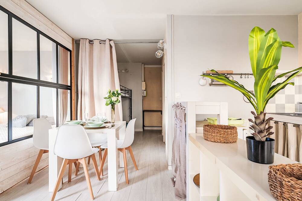 Entire apartment, Les Balcons de la Rance by Interhome in La Richardais, Saint-Malo region