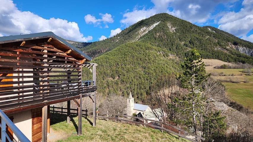 Gîte pour 14 personnes, avec Terrasse et Jardin