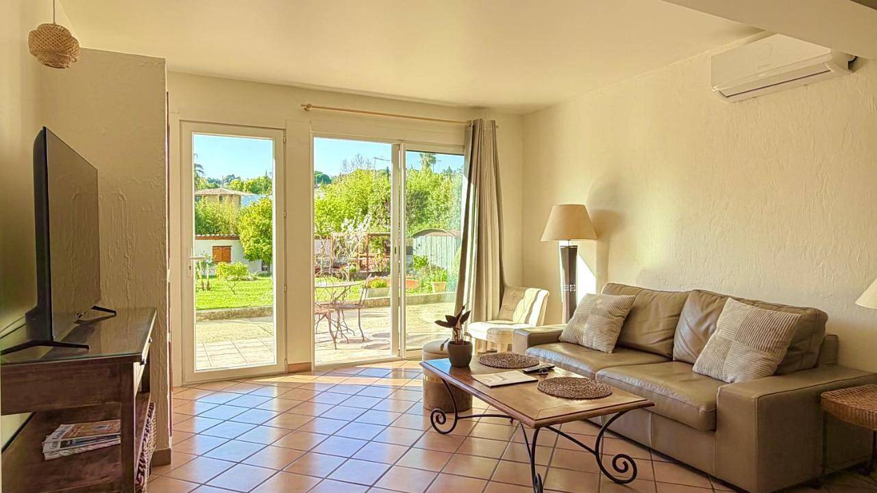 Appartement entier, Le Noyer - Sublime 3P Provençale sur Mougins - Parking - Climatisation in Mougins, Côte méditerranéenne (France)