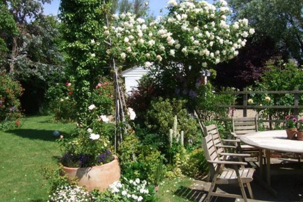 Entire apartment, Studio With Uninterrupted Views Of Romney Marsh. Visit Rye Hythe and Canterbury in Bonnington, Ashford region