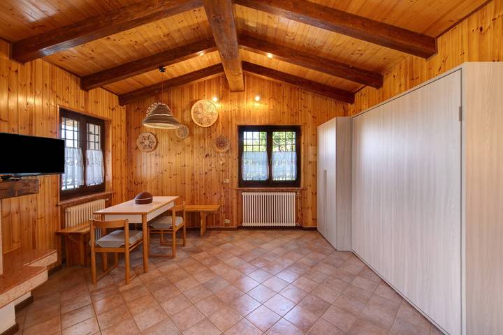 Ferienhaus für 2 Personen, mit Balkon und Garten sowie Seeblick in Verona - 2