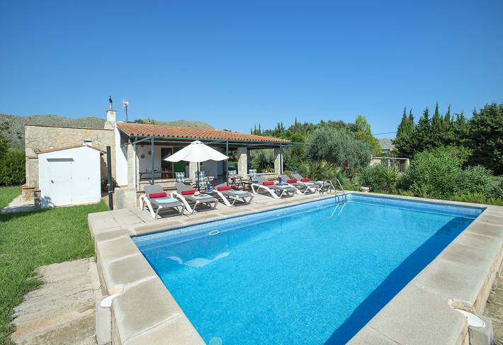 Finca für Gruppen für 6 Personen, mit Ausblick und Garten in Pollença - 2