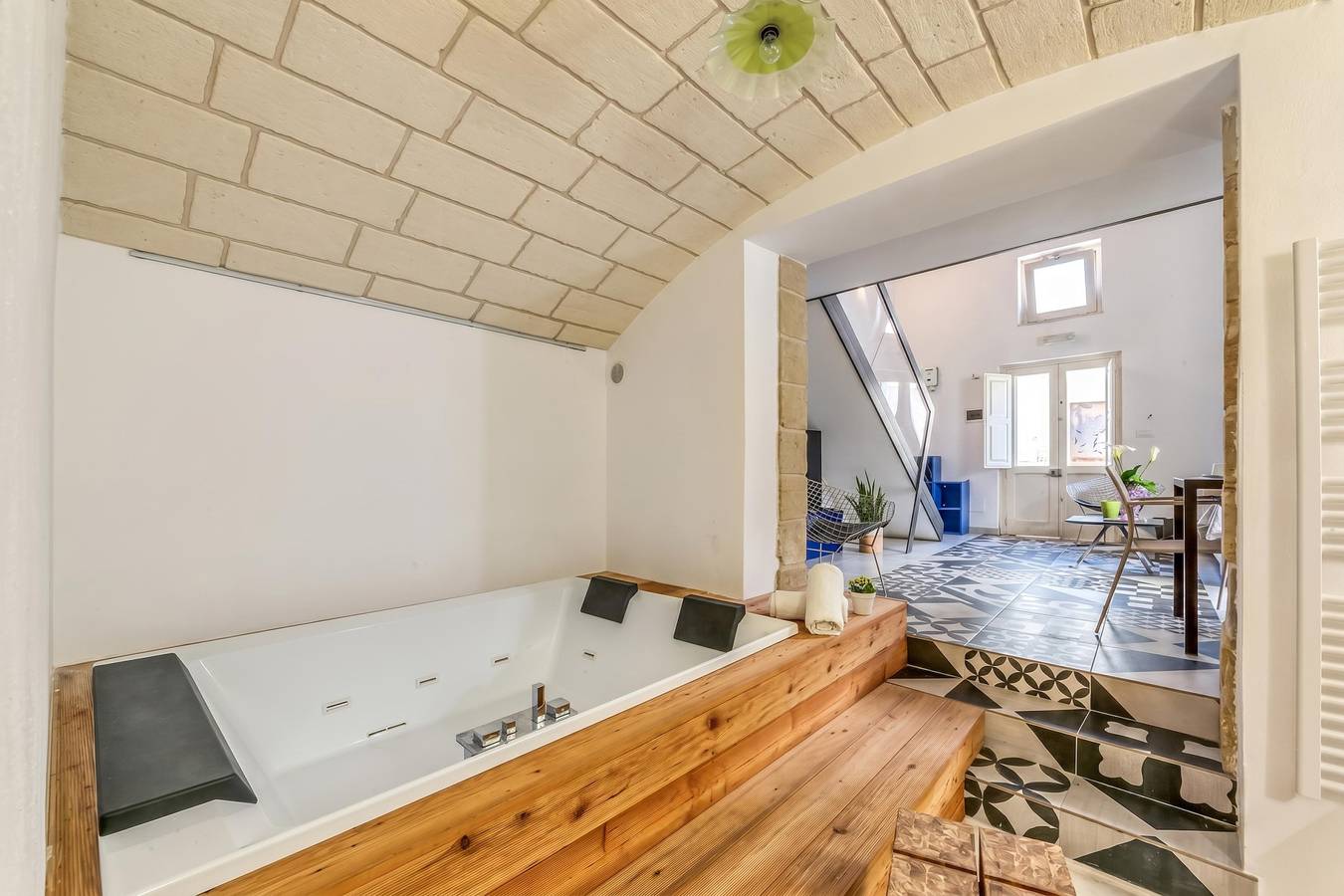 Ganze Wohnung, Martano Jacuzzi Suite w/ Terrace & Bbq in Martano, Lecce Provinz