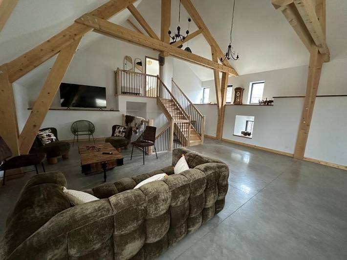 Gîte pour 21 personnes, avec piscine et sauna ainsi que jacuzzi et jardin à Saint-Victor-la-Rivière - 4