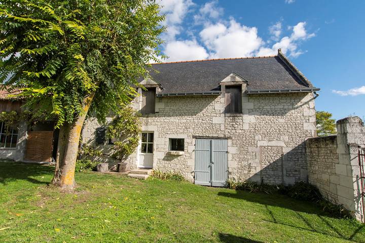 Gîte pour 5 personnes, avec terrasse et jardin