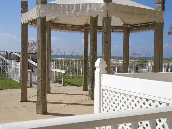 Vacation rental for 4 people, with pool and terrace in Dauphin Island