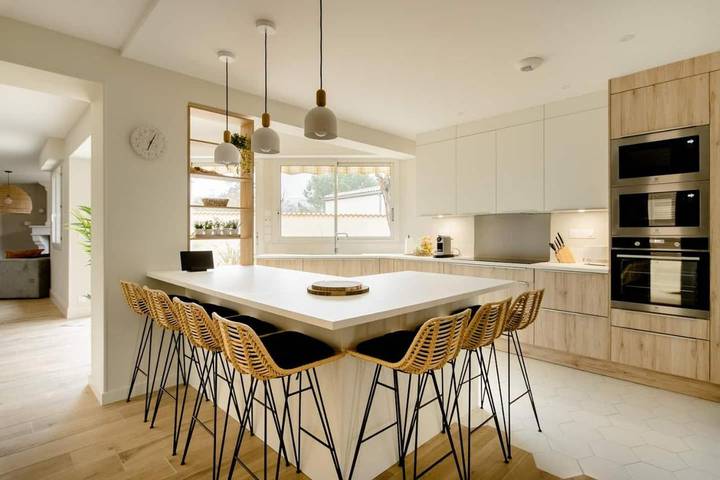 Appartement de vacances pour 14 personnes, avec Terrasse à Angoulême