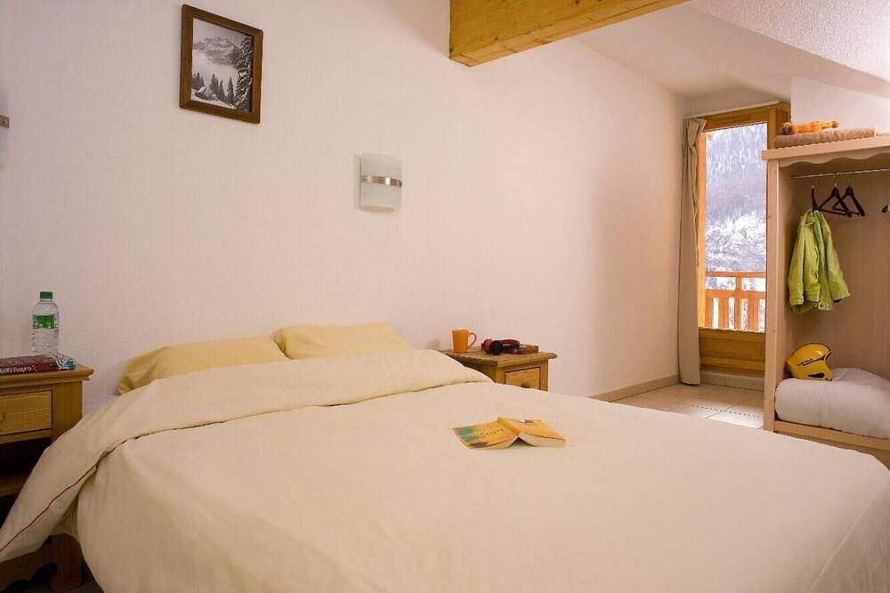 Ganze Wohnung, 50m bis zu den geschäften, schwimmbad, balkon, 32m², Les Orres in Les Orres, Nationalpark Écrins