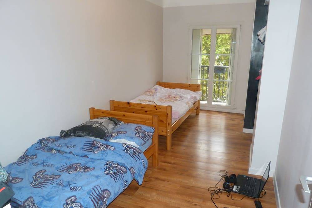 Town house with roof terrace in Florensac, Mittelmeerküste (Frankreich)