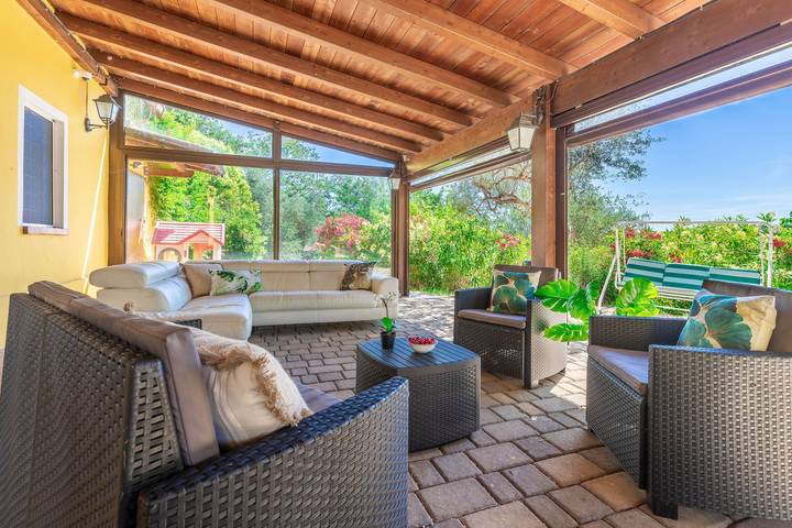 Ferienhaus für 9 Personen, mit Terrasse und Garten, mit Haustier