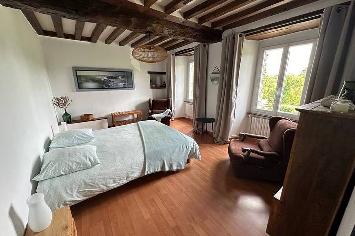 Location de vacances pour 8 personnes, avec jardin et terrasse dans Saint-Ébremond-de-Bonfossé - 2