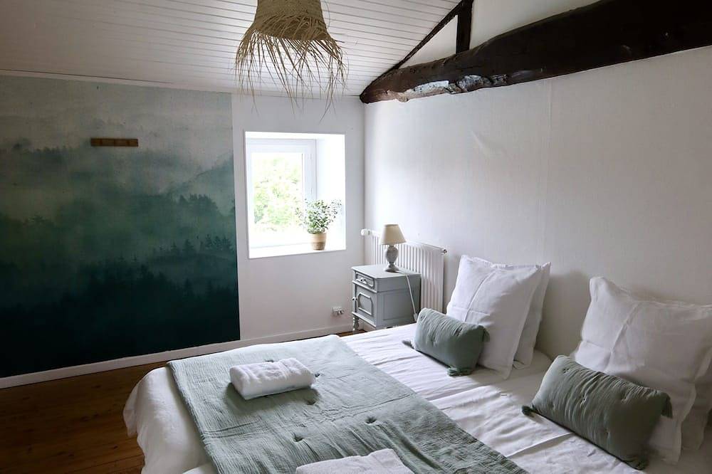 Quiet family cottage between sea and marsh! in Sallertaine, Vandea