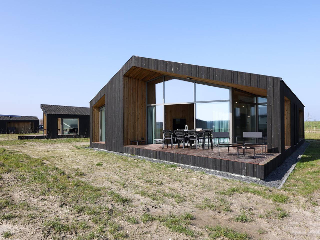 Naturhaus mit überdachter Terrasse am Wasser in Wissenkerke, Zeeuwse Kust