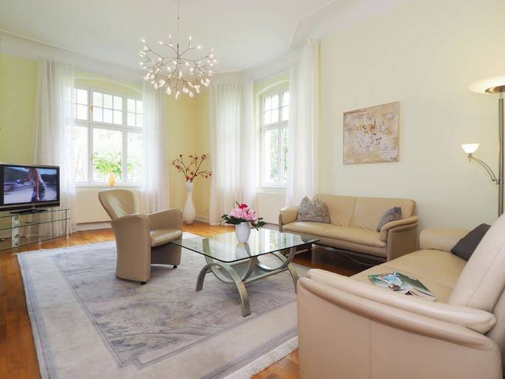 Ferienwohnung für 6 Personen, mit Balkon und Garten sowie Sauna in Drei Kaiserbäder, Heringsdorf