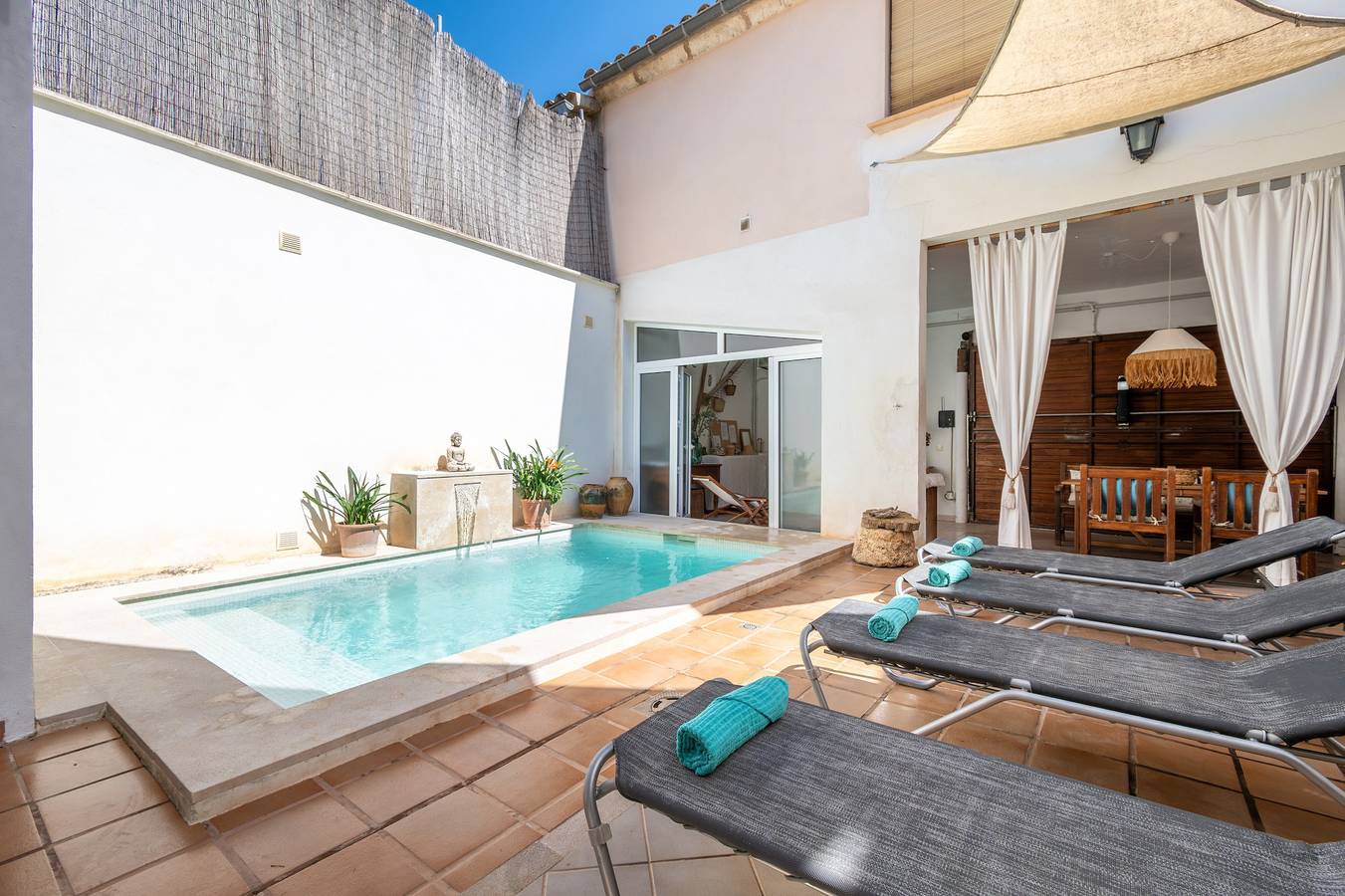 Casa vacanze 'S'arcada Mallorca' con piscina privata, Wi-Fi e aria condizionata in Sa Pobla, Maiorca settentrionale