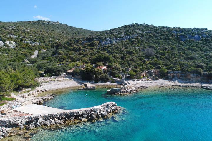 Ferienhaus für 6 Personen in Tkon