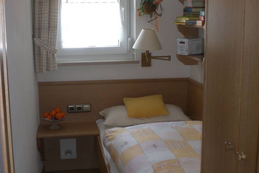 Ganze Wohnung, 3-Zimmerwohnung mit herrlichem Süd-Westbalkon und Schwimmbad/Sauna in Obermaiselstein, Bayerisch Schwaben