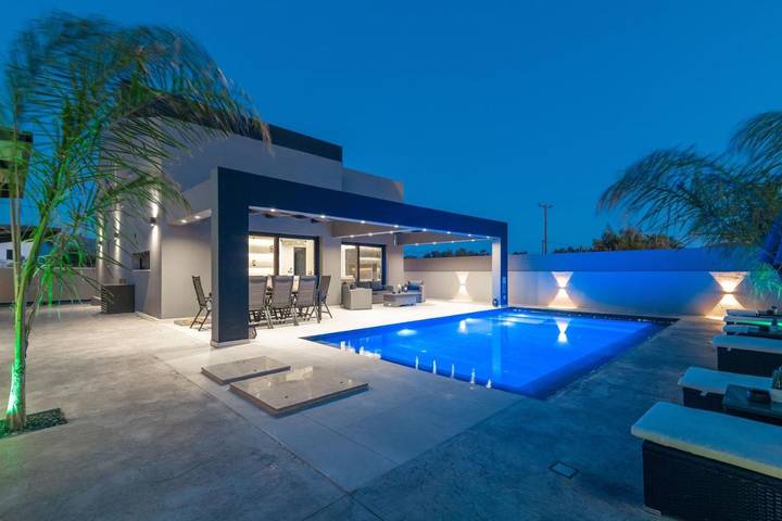 Ferienhaus für 6 Personen, mit Pool und Terrasse sowie Whirlpool in Kalamaki