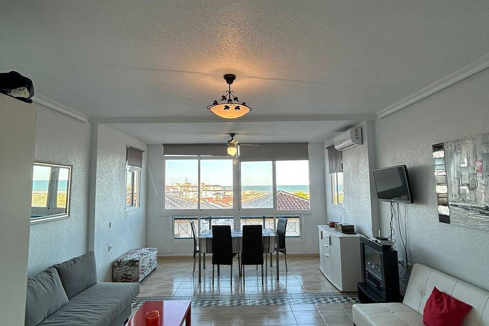 Appartement entier, Oasis de Paix à La Mata : Studio avec Vue Mer, à 2 Pas de la Plage in Playa de La Mata (Torrevieja), Torrevieja