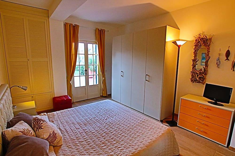 Beautiful Sea View 300 m From The Beach.    Cin It049010B42Fibfrdr in Sant'Andrea, Elba