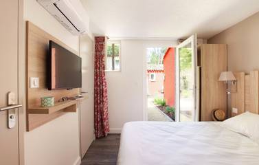 Location De Vacances pour 5 Personnes dans Arles, Parc naturel régional de Camargue, Photo 2
