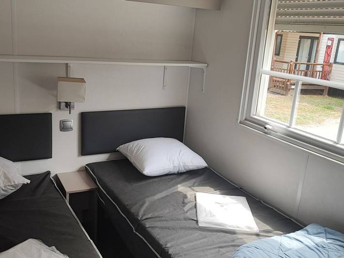 Camping pour 6 personnes, avec piscine et terrasse à Saint-Cyprien - 3