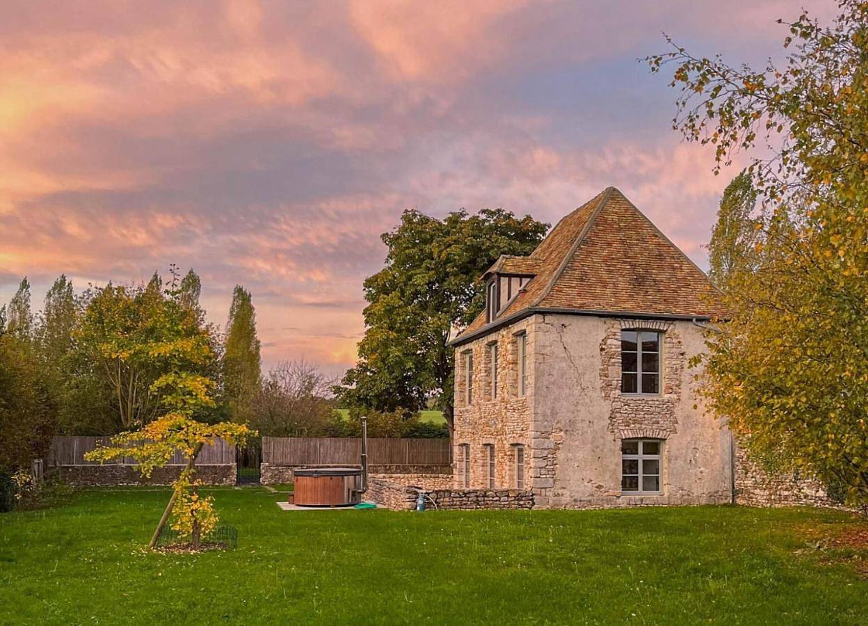 Two-Bedroom Villa in Lommoye, Yvelines