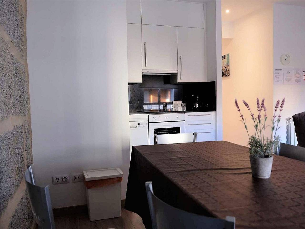 Apartamento entero, Apartamento de vacaciones para 6 personas con balcón in Orense, Provincia de Orense