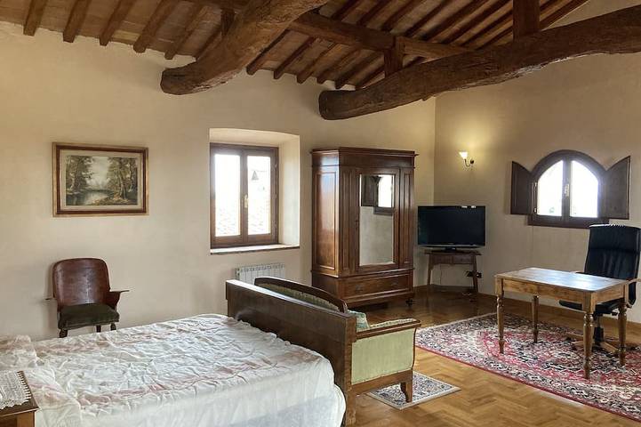 Antiguo pueblo medieval en las colinas de Florencia mansión 6 cuartos 8 Personas in Montespertoli, Chianti