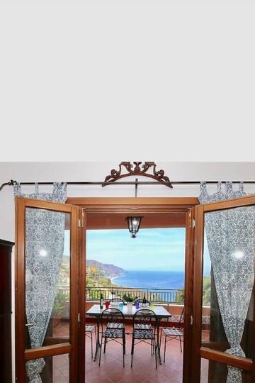Vakantieappartement voor 2 Personen in Taormina, Provincie Messina, Afbeelding 3
