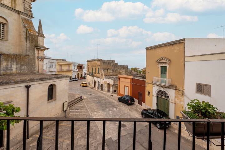 Room 'Palazzo Costantini - Anturium' with shared terrace, Wi-Fi and air conditioning in San Donato di Lecce, Lecce-provinsen